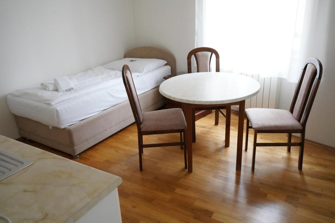 EA Apartmány Mozart Karlovy Vary Exterior foto